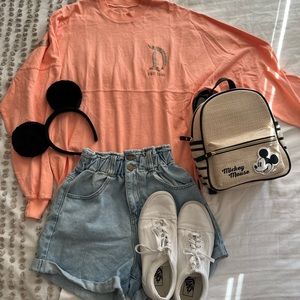 DISNEYLAND PINK AND GOLD SPIRIT JERSEY 💖